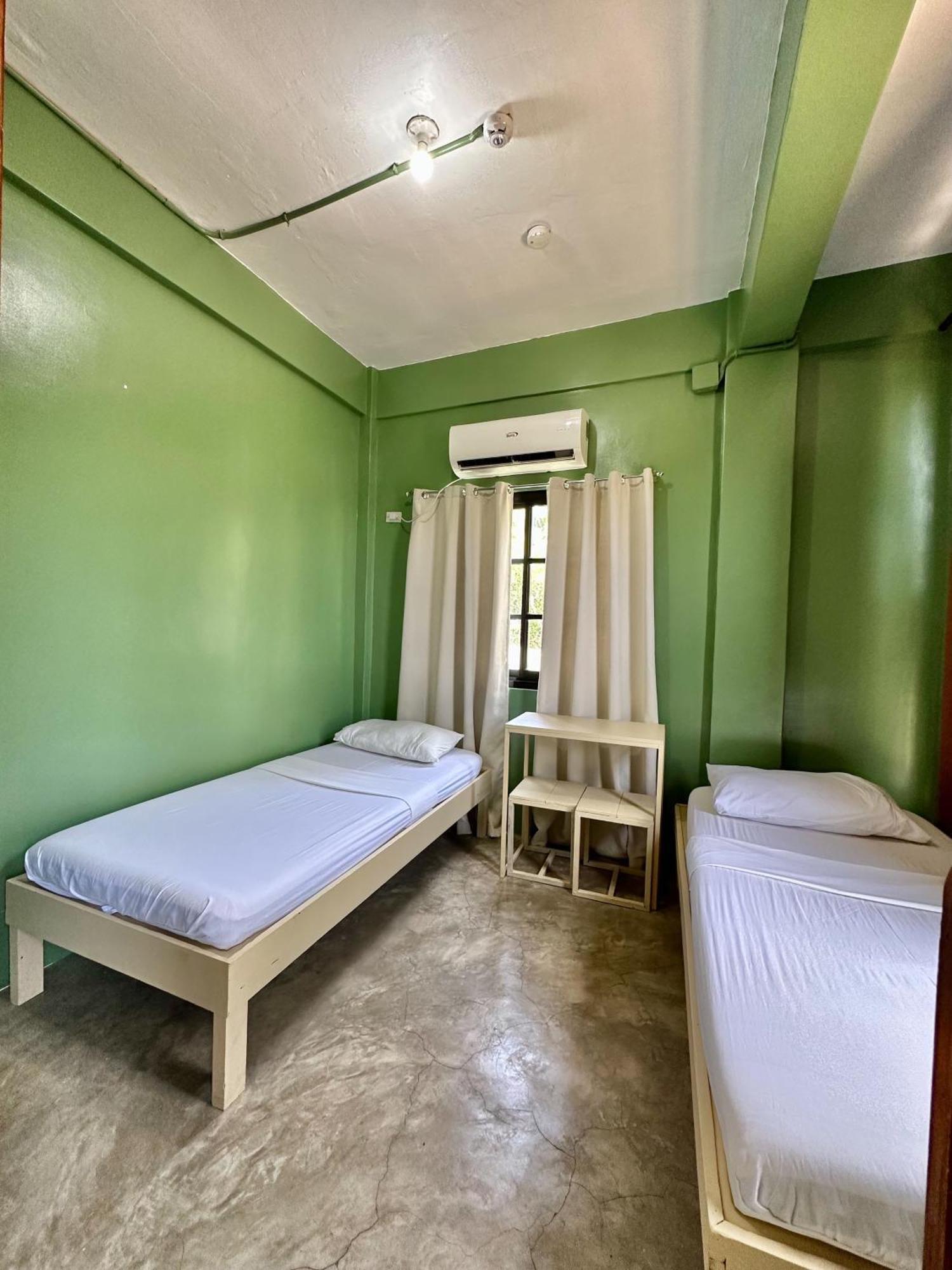 Dayon Hostel Đảo Đảo Coron Ngoại thất bức ảnh